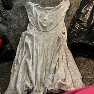 Free people gray sweater size XS